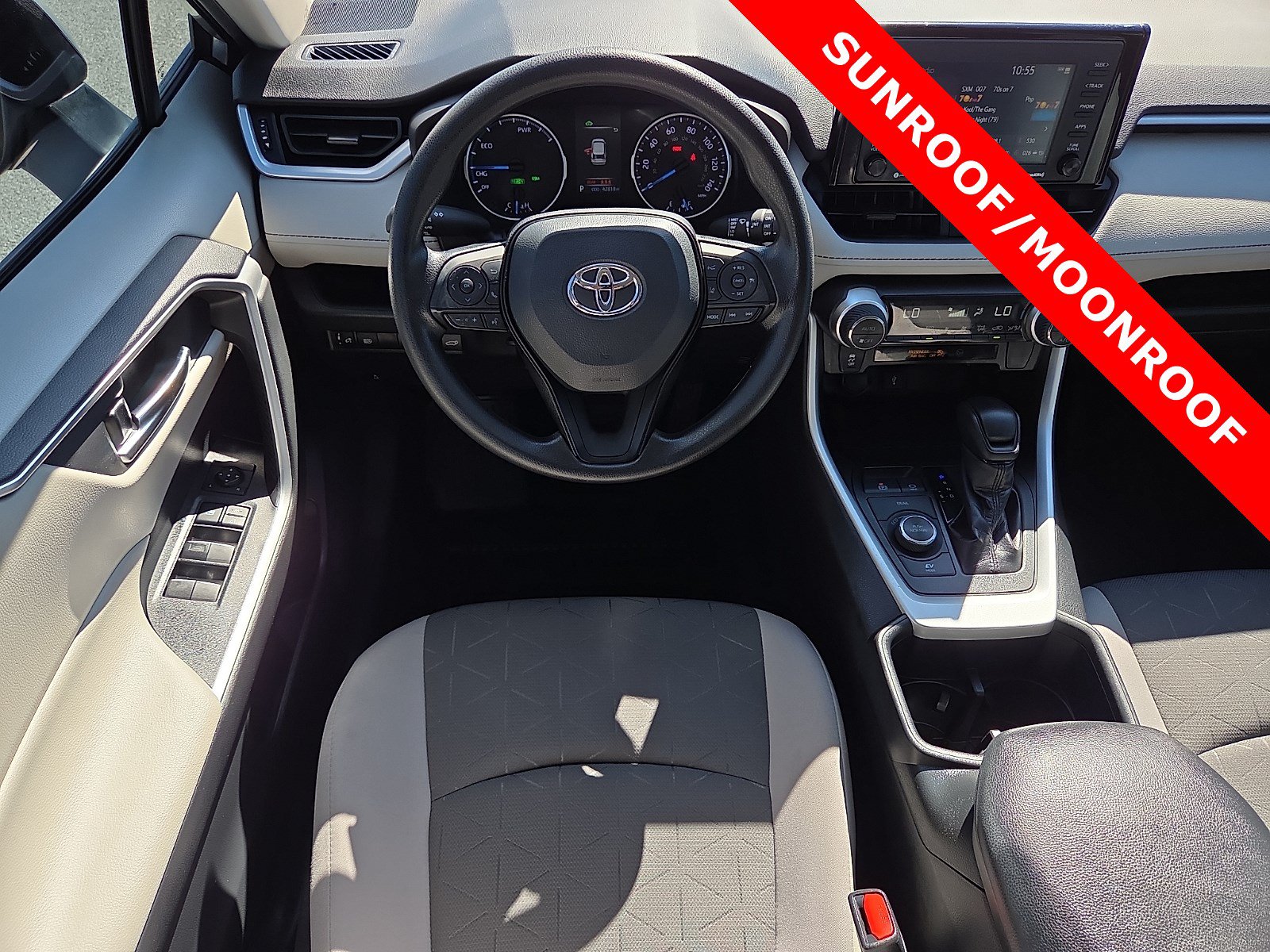 Used 2022 Toyota RAV4 XLE w/ Convenience Package AWD/4WD image 11
