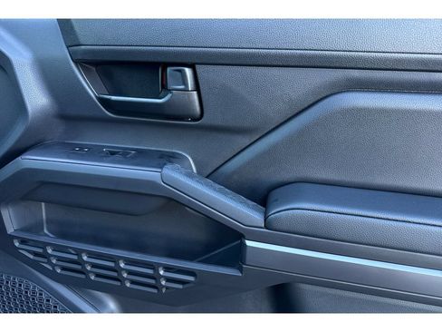 New 2026 Toyota Tacoma SR5 RWD image 17