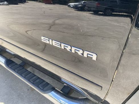 Used 2016 GMC Sierra 1500 SLE w/ Suspension Package, Off-Road AWD/4WD image 4