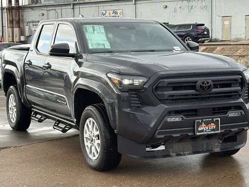 New 2025 Toyota Tacoma SR5 image 7