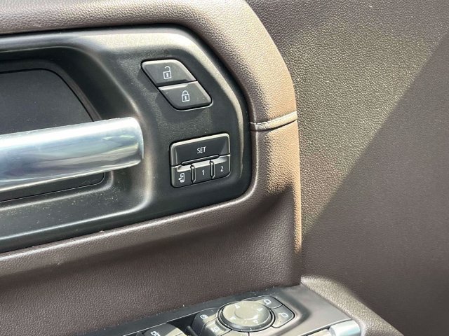 Used 2020 Chevrolet Silverado 2500 LTZ w/ LTZ Premium Package AWD/4WD image 26