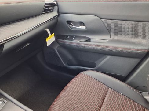 New 2025 Nissan Kicks SR w/ Illumination Package image 23