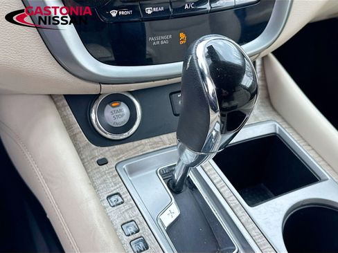 Used 2023 Nissan Murano SL image 22