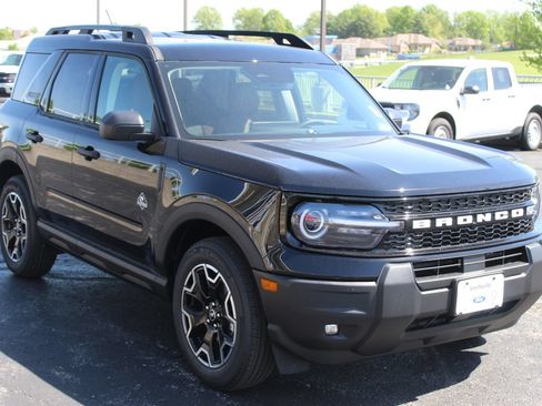 New 2026 Ford Bronco Sport Outer Banks AWD/4WD image 9