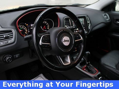 Used 2020 Jeep Compass Trailhawk image 12