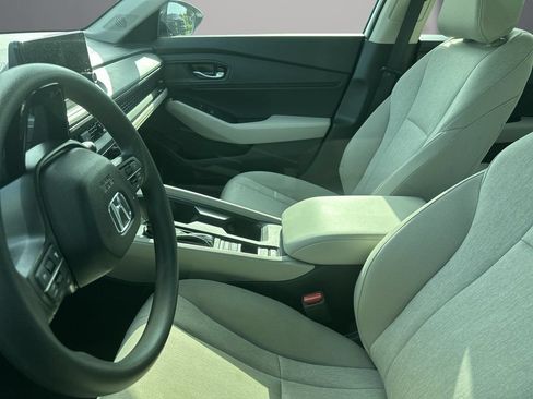 Used 2025 Honda Accord SE image 11