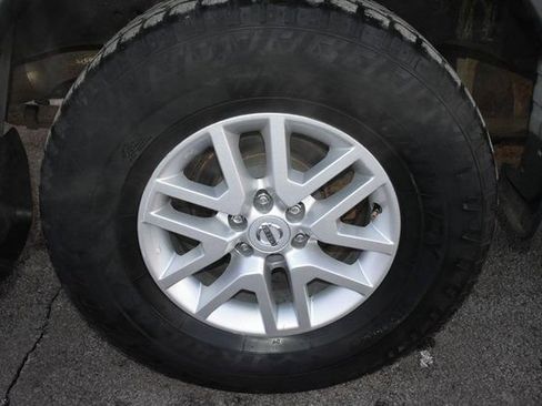 Used 2020 Nissan Frontier SV image 38