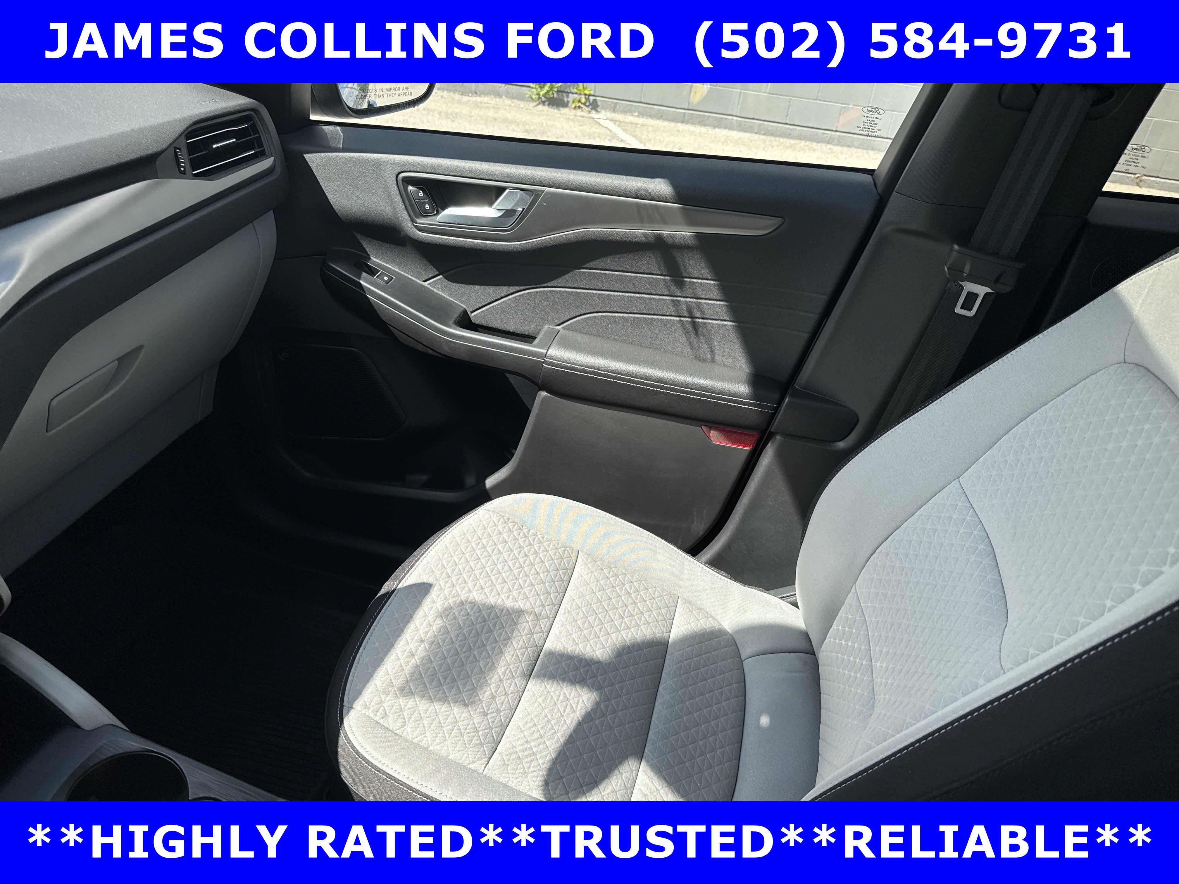 Used 2024 Ford Escape Active w/ Tech Pack #2 AWD/4WD image 33