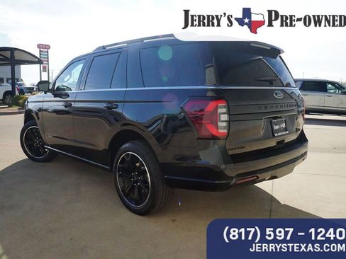 Used 2023 Ford Expedition Limited image 2