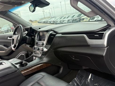 Used 2017 Chevrolet Tahoe LT w/ LT Signature Package image 19