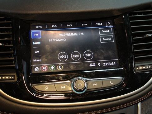 Used 2020 Chevrolet Trax LT image 22