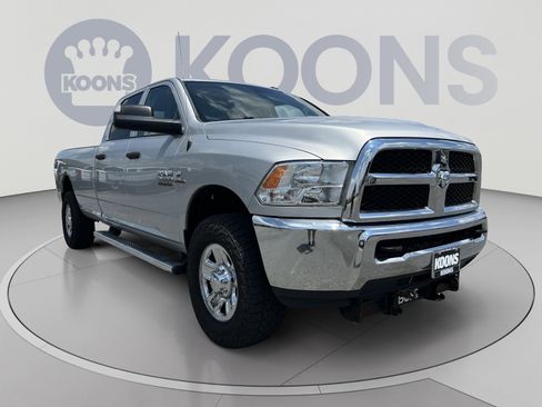 Used 2017 RAM 3500 Tradesman w/ Chrome Appearance Group AWD/4WD image 7
