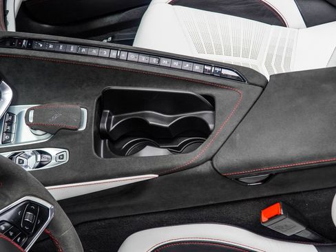 Used 2023 Chevrolet Corvette Stingray Premium Conv RWD image 23