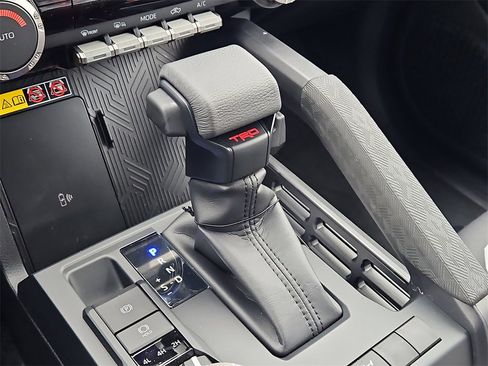 New 2025 Toyota Tacoma TRD Off-Road w/ TRD Off Road Upgrade Package image 17