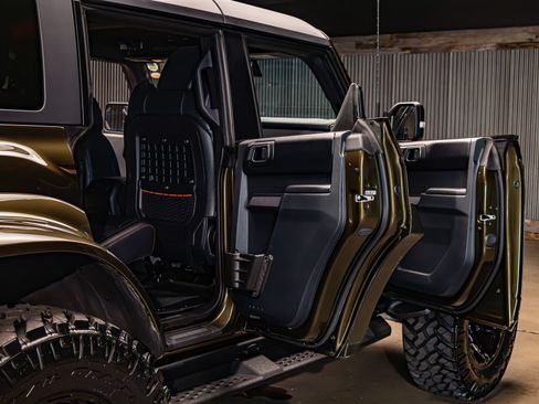 Used 2024 Ford Bronco Raptor w/ Interior Carbon Fiber Pack 6 AWD/4WD image 30