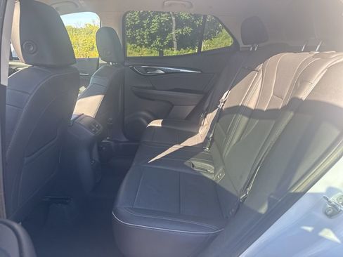 Used 2023 Buick Envision Essence image 12