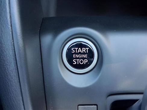 New 2025 Nissan Kicks Play S image 17