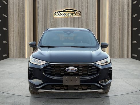 Used 2023 Ford Escape ST-Line w/ Tech Pack #1 image 4