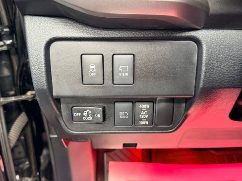 Used 2020 Toyota Tacoma Limited AWD/4WD image 19