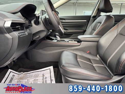 Used 2025 Nissan Altima 2.5 SR image 39