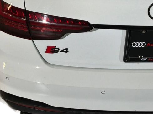 Used 2023 Audi S4 Premium Plus w/ Premium Plus Package AWD/4WD image 23