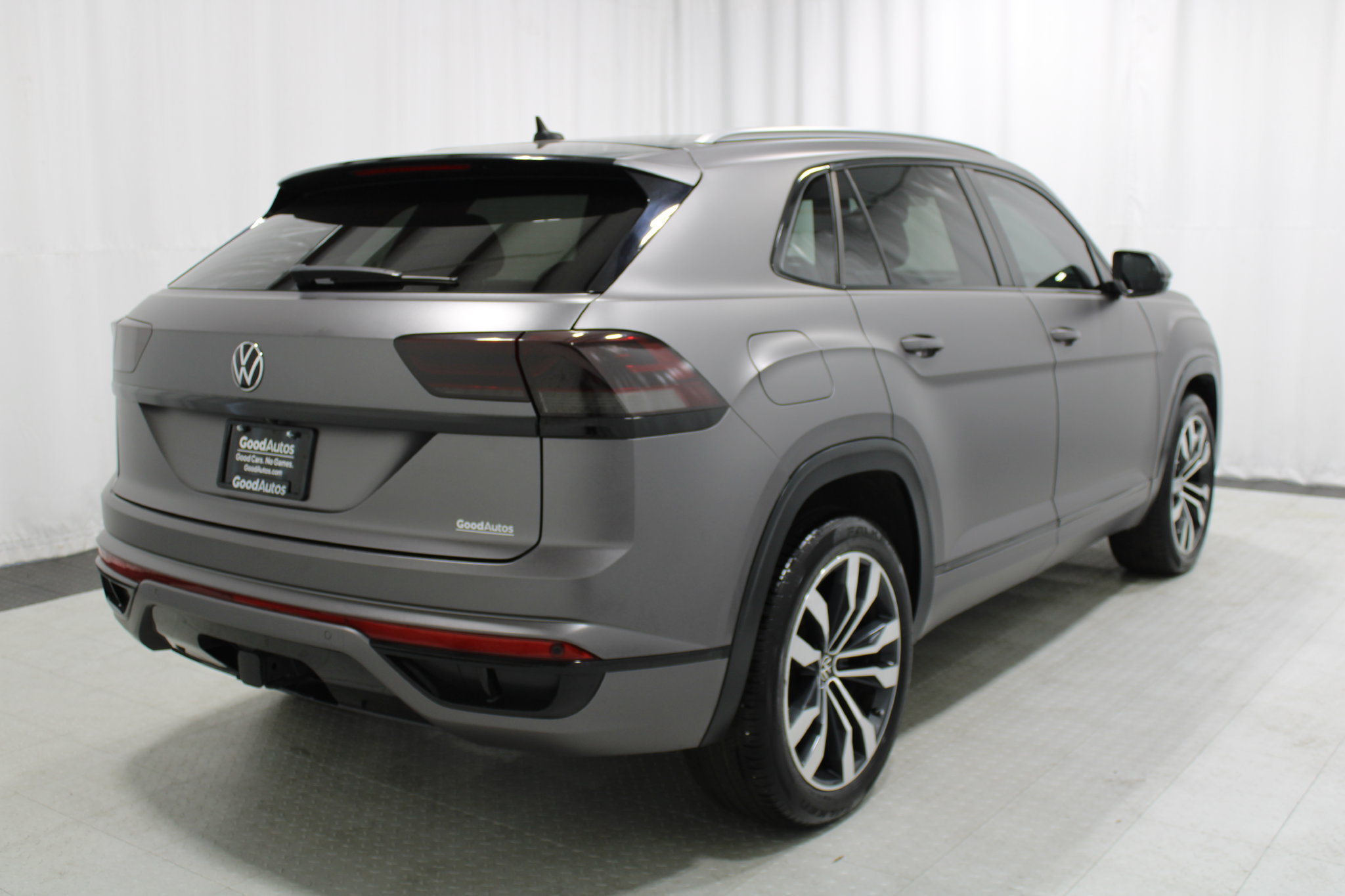 Used 2020 Volkswagen Atlas Cross Sport SEL R-Line AWD/4WD image 6