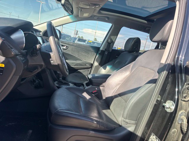 Used 2015 Hyundai Santa Fe Limited w/ Option Group 04 FWD image 6