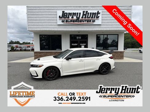 Used 2024 Honda Civic Type R image 1