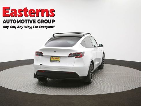 Used 2021 Tesla Model Y Long Range image 36