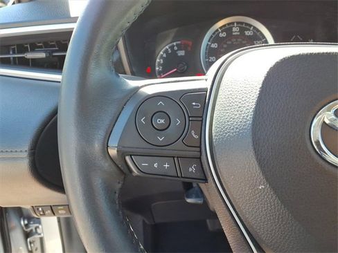 Certified 2022 Toyota Corolla Cross LE image 15