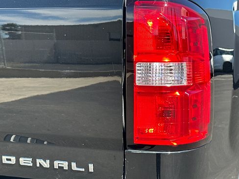 Used 2015 GMC Sierra 2500 Denali w/ Duramax Plus Package AWD/4WD image 48