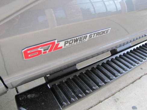 Used 2024 Ford F250 Lariat w/ Lariat Ultimate Package AWD/4WD image 26