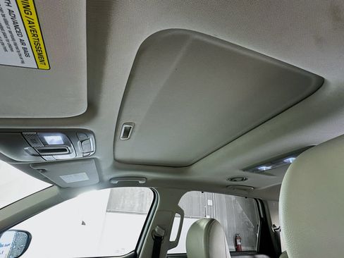 Used 2022 Kia Telluride EX w/ EX Premium Package FWD image 23