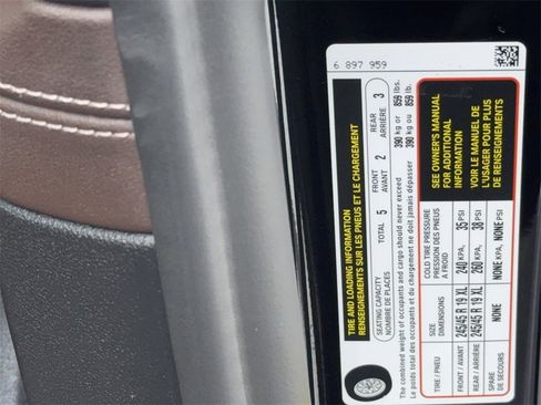 Used 2022 BMW 750i xDrive w/ Luxury Rear Seating Package image 55