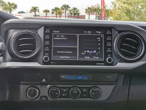 Used 2023 Toyota Tacoma TRD Sport image 16