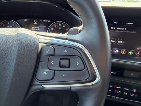 Used 2023 Buick Envision Essence FWD image 14