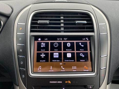 Used 2019 Lincoln Nautilus FWD image 29