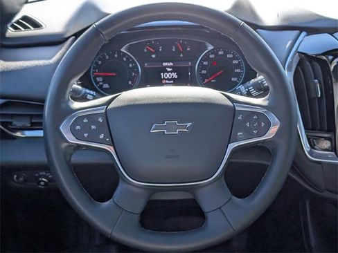 Used 2023 Chevrolet Traverse RS image 9