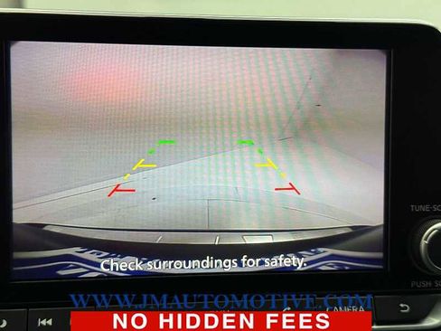 Used 2023 Nissan Rogue S image 29