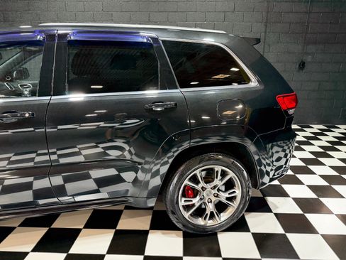 Used 2014 Jeep Grand Cherokee SRT8 w/ Luxury Group II AWD/4WD image 27