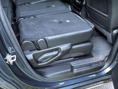 New 2024 Jeep Wagoneer 4WD w/ HD Trailer Tow Package image 19