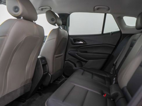 Used 2024 Chevrolet Trax ACTIV FWD image 18