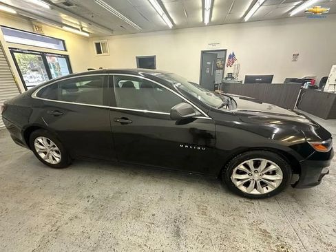 Used 2021 Chevrolet Malibu LT FWD image 8
