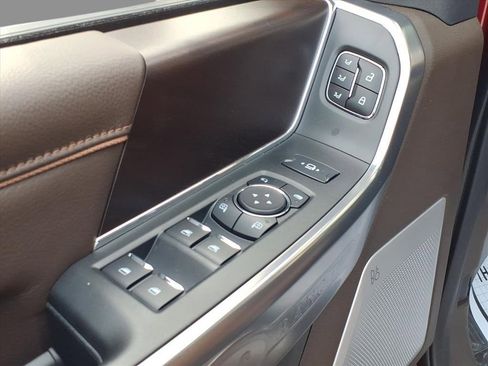 Used 2025 Ford F350 King Ranch image 17