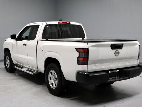 Used 2023 Nissan Frontier S RWD image 7