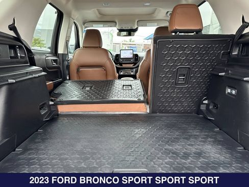 Certified 2023 Ford Bronco Sport Outer Banks w/ Tech Package AWD/4WD image 17