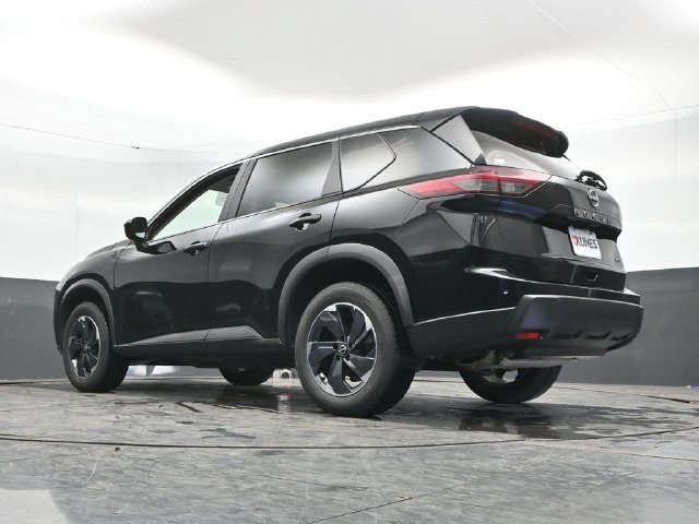 Used 2025 Nissan Rogue SV AWD/4WD image 48