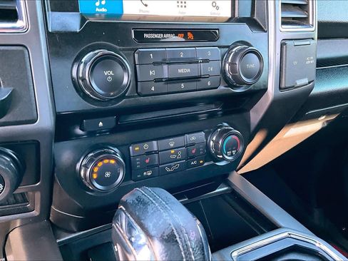 Used 2016 Ford F150 XLT w/ Equipment Group 302A Luxury image 34