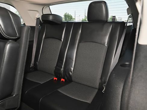 Used 2018 Dodge Journey Crossroad FWD image 35