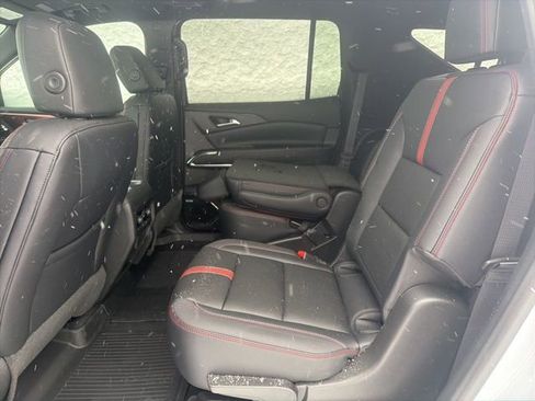 New 2026 Chevrolet Traverse RS image 23